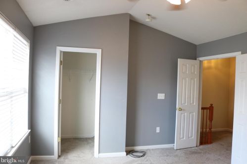 204 Walnut St, Hanover PA 17331-2534 exterior