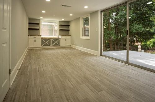 1733 Holly Ln, Atlanta GA  30329-3523 exterior