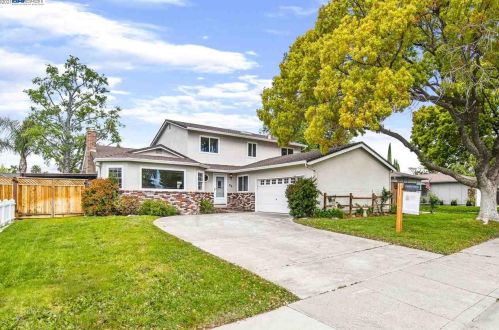 88 Cameo Dr, Livermore, CA 94550-5118