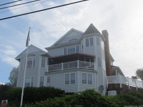 2 Arcadia Rd, Niantic, CT 06357-2102