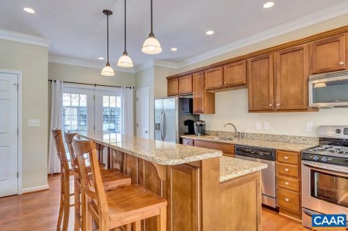 367 Quarry Rd, Charlottesville, VA 22902-3300
