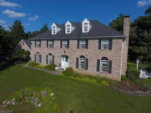 70 Deire Dr, Sparta, NJ 07871-1134