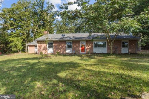 1379 Upshaw Rd, Aylett, VA 23009-2815
