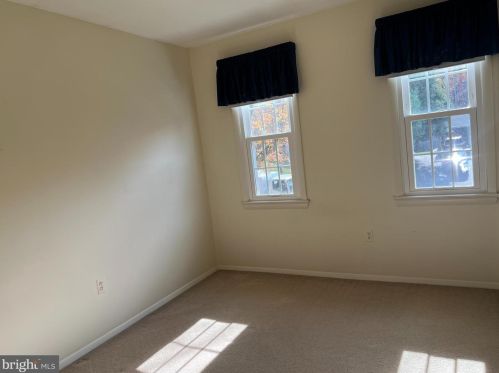 616 Piping Rock Dr, Silver Spring MD 20905-5863 exterior