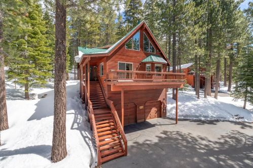 13120 Falcon Point Pl, Truckee, CA 96161-6445