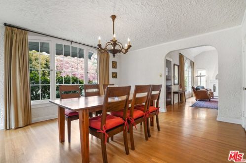 1109 Cedar St, Glendale CA  91207-1728 exterior