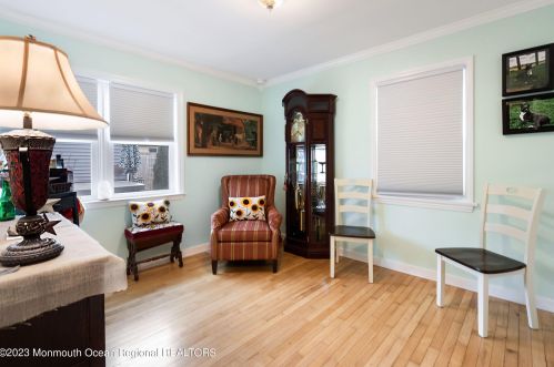 605 Front St, Tinton Falls NJ  07701-5515 exterior