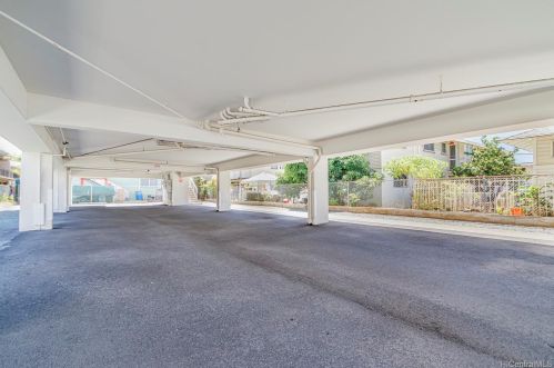 711 Alder St, Honolulu HI  96814-2269 exterior