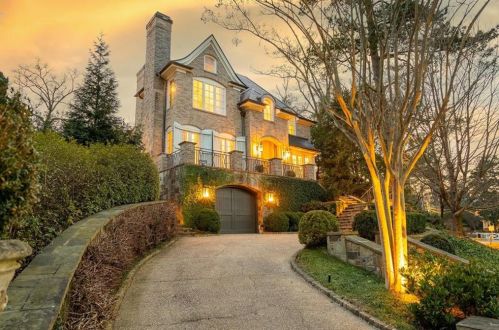 395 Beverly Rd, Atlanta GA  30309-2728 exterior