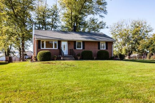 13612 Fleetwood Dr, Nokesville, VA 20181-2802