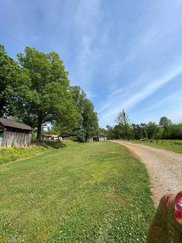 176 Montego Bay Trl, Clarkesville, GA 30523-3350