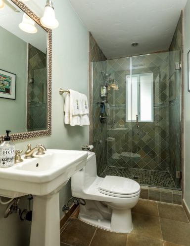 1079 Los Altos Ave, Los Altos CA 94022-1018 exterior