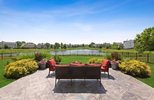 1161 Blue Heron Cir, Antioch, IL 60002-6403