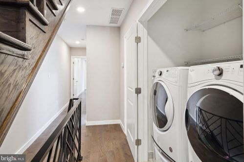 630 Catharine St, Philadelphia PA  19147-2937 exterior