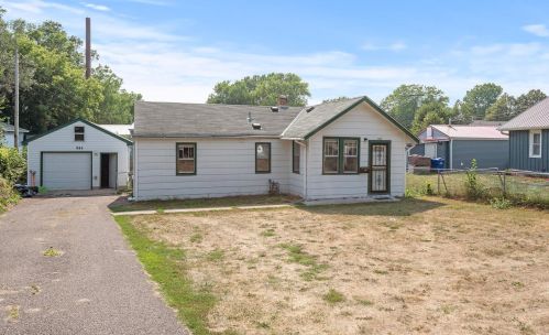 885 Algonquin Ave, Saint Paul MN  55119-3704 exterior