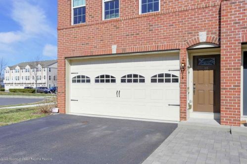 10 Pate Dr, Middletown NJ  07748-1725 exterior