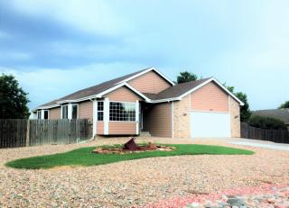 378 Dunlop Dr, Pueblo, CO 81007-3687