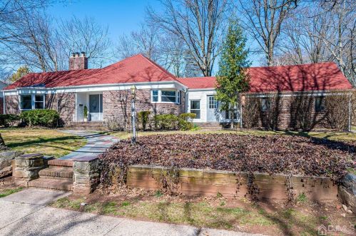 92 Amboy Ave, Metuchen, NJ 08840-2546