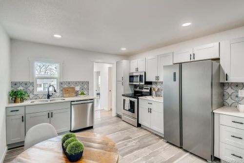 2650 Green Ct, Denver CO  80219-5851 exterior