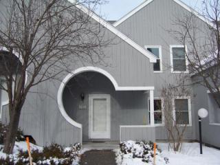 86 Davis Rd, Bridgewater, NH 03264-3001