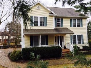 9 Woodland Walk, Derby CT  06418-2257 exterior
