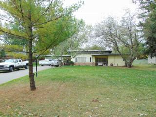 332 Meadow Ln, Springfield OH  45505-1657 exterior