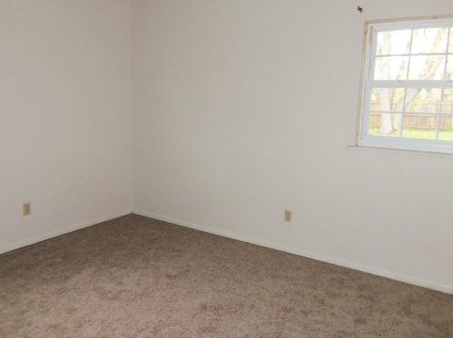 3223 Vineyard St, Springfield OH  45503-1738 exterior