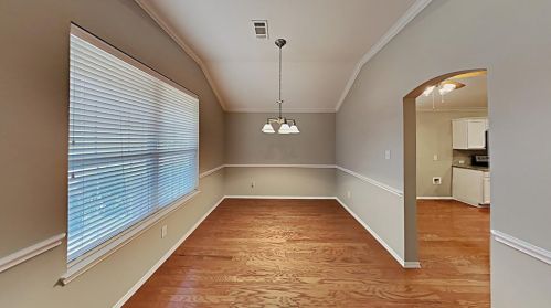 9113 Trail Blazer Dr, Fort Worth, TX 76131-3119