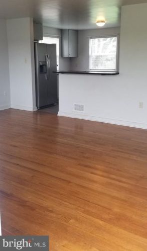 3212 Brookfield Rd, Harrisburg, PA 17109-1905