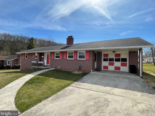 12810 Thurmel Dr, Cumberland, MD 21502-6832