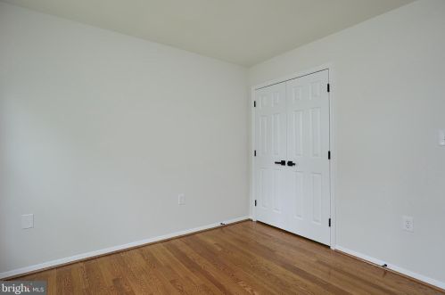 2405 Blue Valley Dr, Silver Spring MD 20904-5206 exterior