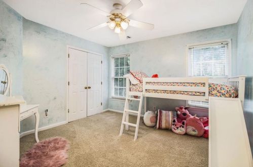5428 Glencastle Way, Suwanee GA  30024-4125 exterior