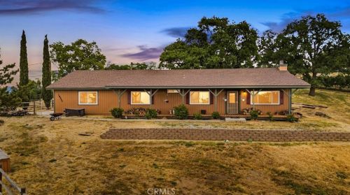 18550 Kern Ct, Tehachapi, CA 93561-5454