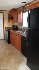 7459 Forest Lake Rd, Indianapolis IN  46219-7585 exterior