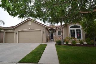 3024 Rall Ave, Clovis, CA 93619-9279