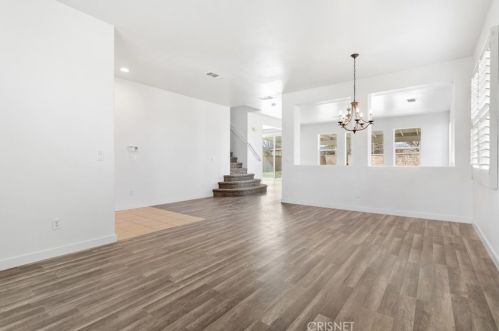 44015 Moccasin Pl, Lancaster CA  93536-6857 exterior