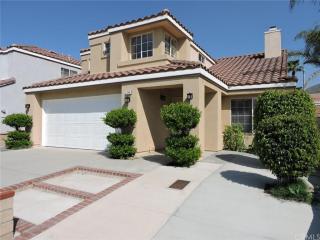 11549 Plane Tree Rd, Fontana, CA 92337-1065