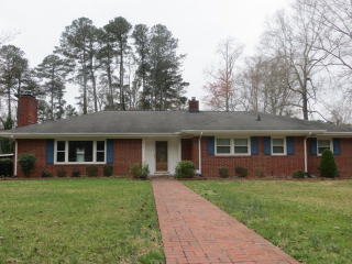 15 Stuart Cir, Weldon, NC 27890-1133