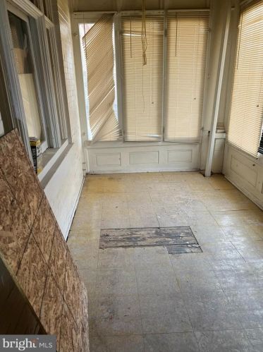 2927 27th St, Philadelphia, PA 19132-1243