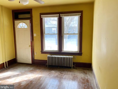 446 Norwegian St, Primrose PA 17901-3864 exterior