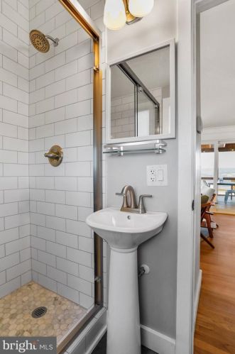 1034 Toms Knob Approach, Lost City WV 26810-8428 exterior