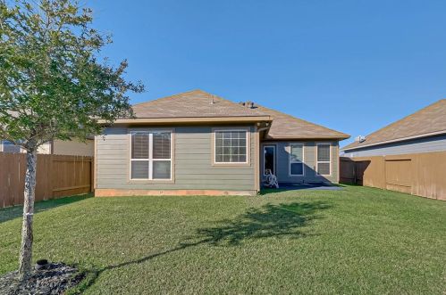 1042 Pleasant Bnd, Conroe TX  77301-1898 exterior