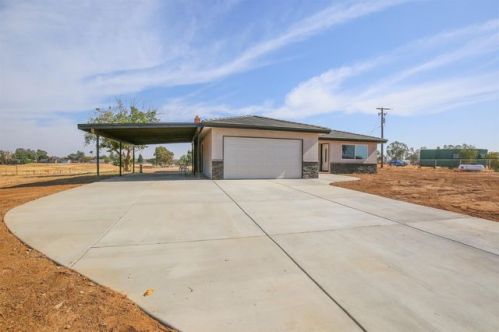 14655 Skyview Rd, Madera, CA 93636-8875