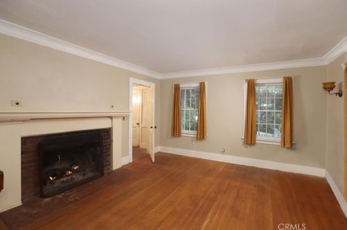 2473 Bywood Dr, Glendale CA  91206-4725 exterior