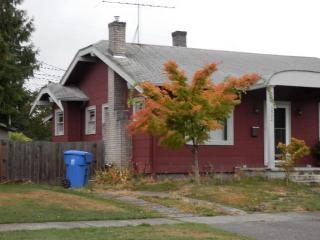 5922 Park Ave, Tacoma, WA 98407-2209