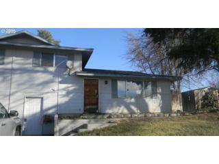 1070 Juanita Ave, Hermiston, OR 97838-9622