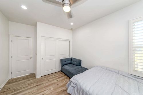 37 Deergrass, Irvine CA  92618-2246 exterior