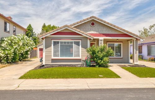 9013 Westpark Dr, Elk Grove CA  95624-1329 exterior