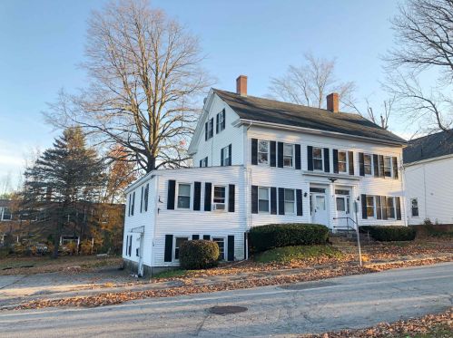 16 Walnut St, Somersworth, NH 03878-2414
