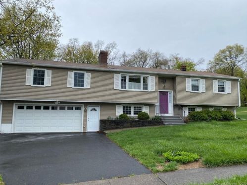 60 Sassacus Dr, Milford, CT 06461-2345